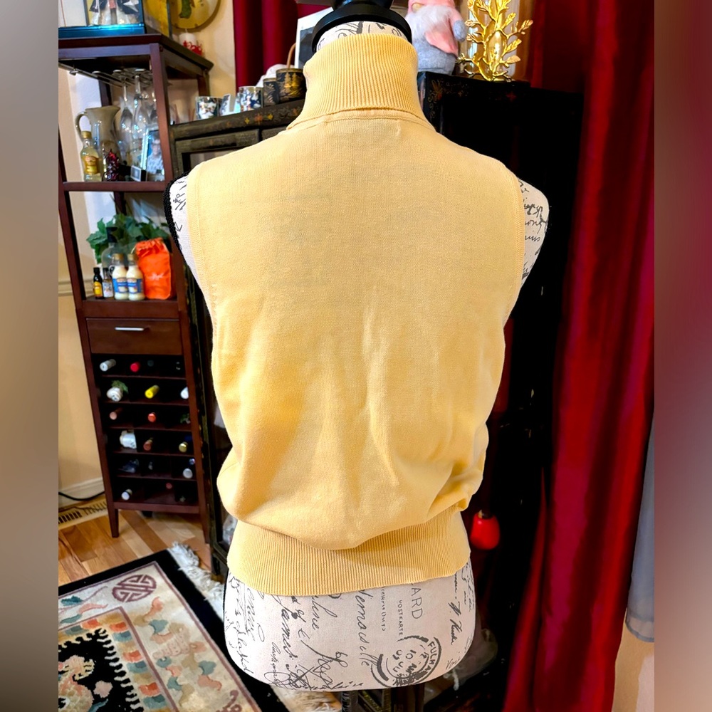 Chaus Sleeveless Turtleneck Summer - Picture 2 of 4